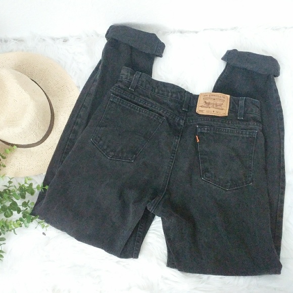 Levi's Denim - Vintage 550 Levi's: High Rise Distressed Mom Jeans